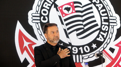 Presidente do Corinthians diz ter conversa avan&ccedil;ada por Gabigol