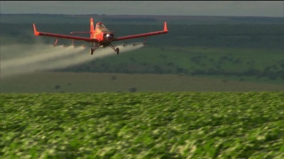 Lula sanciona com vetos lei que acelera registro de agrot&oacute;xicos no Brasil
