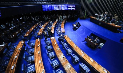 Senado segue C&acirc;mara e tamb&eacute;m derruba decreto do IOF