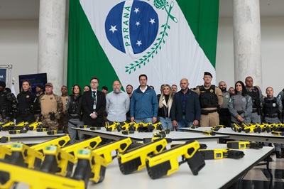 Com tecnologia de &uacute;ltima gera&ccedil;&atilde;o, Paran&aacute; entrega 1,4 mil armas n&atilde;o letais para as pol&iacute;cias