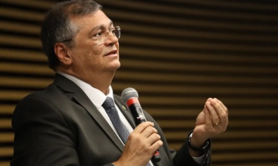 Dino envia &agrave; PF explica&ccedil;&otilde;es de partidos sobre gest&atilde;o de emendas