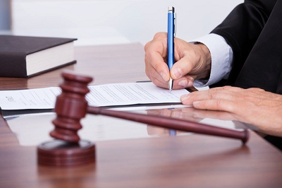 CUMPRIMENTO DE MANDADO JUDICIAL EM ANDIR&Aacute;.