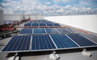 Energia solar deve crescer 25% no Brasil em 2025 com apoio de financiamentos sustent&aacute;veis