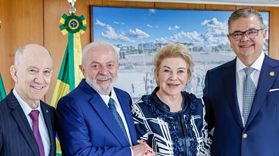 Dirigente do PT v&ecirc; trai&ccedil;&atilde;o de Marta e defende que volta &agrave; sigla seja votada