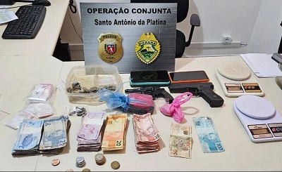  Casal &eacute; preso em flagrante por tr&aacute;fico de drogas e porte ilegal de arma em Santo Ant&ocirc;nio da P