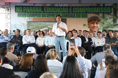 Governador assina ordem de servi&ccedil;o para constru&ccedil;&atilde;o de sede da UFPR em Jandaia do Sul