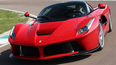 Ferrari em SC tem maior IPVA 2024 do Brasil; confira a lista