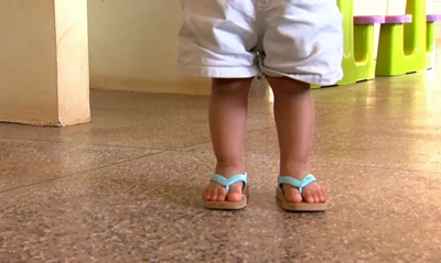 Pai que deu chute no rosto de filha de 3 anos &eacute; indiciado por tortura no Paran&aacute;