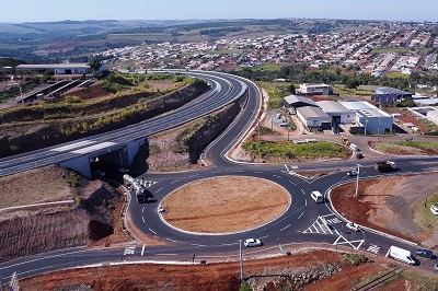 Governo do Paran&aacute; investe R$ 870 milh&otilde;es em 100 km de novos contornos rodovi&aacute;rios