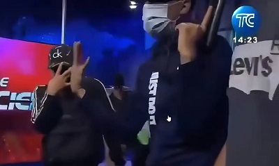 Equador vive dia de terror nas m&atilde;os do crime organizado