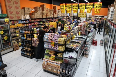 Entre despedidas e inaugura&ccedil;&otilde;es, Paran&aacute; re&uacute;ne mais de 27 mil mercados