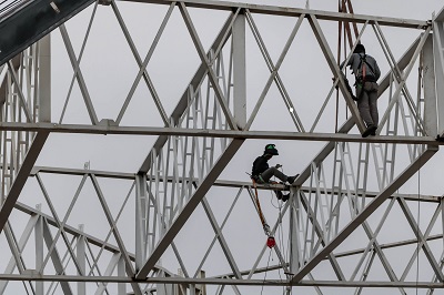 Paran&aacute; gera 122 mil empregos em 2023 e tem melhor resultado da Regi&atilde;o Sul