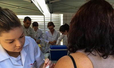 Sa&uacute;de alerta para vigil&acirc;ncia e imuniza&ccedil;&atilde;o contra febre amarela