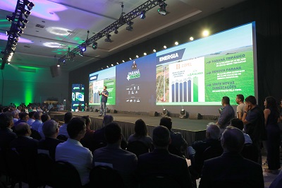 Ratinho Junior apresenta panorama do Estado a prefeitos no Paran&aacute; Mais Cidades