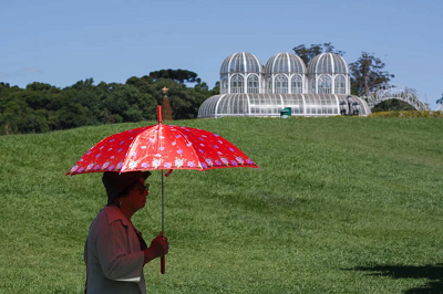 Onda de calor chega ao Paran&aacute;; interior pode marcar 38&ordm;C no domingo