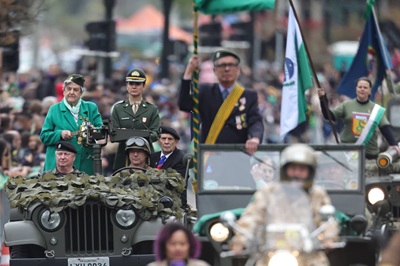 203 anos da Independ&ecirc;ncia: 6,5 mil pessoas desfilam no 7 de Setembro em Curitiba