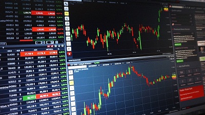 Bolsa de Valores registra novo recorde ap&oacute;s corte de 0,5 ponto na Selic