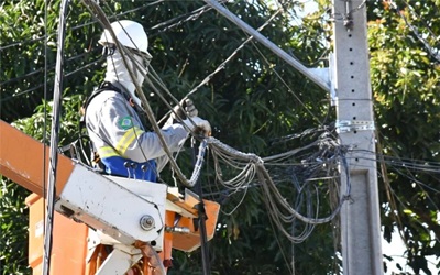 Opera&ccedil;&otilde;es no Paran&aacute; retiraram mais de 120 toneladas de sucata dos cabos a&eacute;reos
