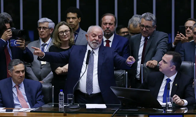 Lula destaca &ldquo;fotografia hist&oacute;rica&rdquo; da reforma tribut&aacute;ria
