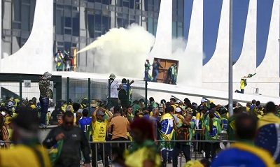 Justi&ccedil;a da Argentina ordena pris&atilde;o de 61 foragidos do 8 de janeiro