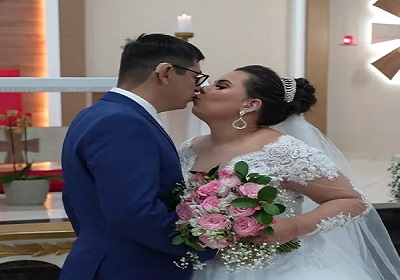Casal de surdos tem casamento celebrado em libras por padre com defici&ecirc;ncia auditiva no interior do Paran&aacute;