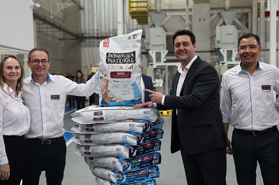 Ind&uacute;stria de alimentos pet inaugura investimento de R$ 140 milh&otilde;es em Mandirituba