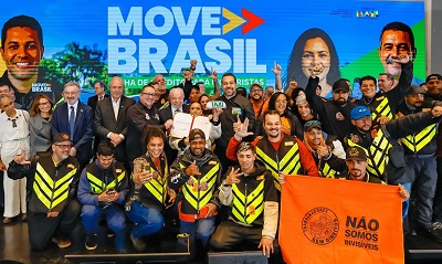 Lula cria programa de R$ 30 bilh&otilde;es para motoristas de aplicativos