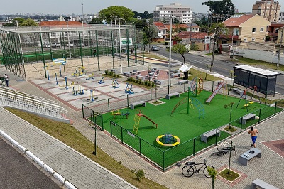 Estado j&aacute; aplicou R$ 1,7 bilh&atilde;o em obras e melhorias nos munic&iacute;pios do Paran&aacute; em 2024