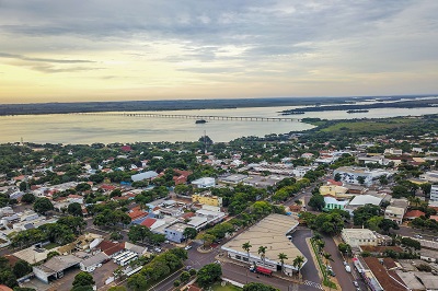 Governador defende resolu&ccedil;&atilde;o imediata para por fim &agrave; invas&atilde;o de terras federais