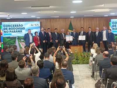 Com R$ 36 bilh&otilde;es em obras, contratos dos lotes 3 e 6 das rodovias paranaenses s&atilde;o assinados