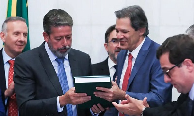 Regulamenta&ccedil;&atilde;o da reforma tribut&aacute;ria prev&ecirc; al&iacute;quota m&eacute;dia de 26,5%