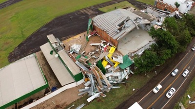 Simepar diz que estragos em cidades do Paran&aacute; n&atilde;o foram causados por tornados